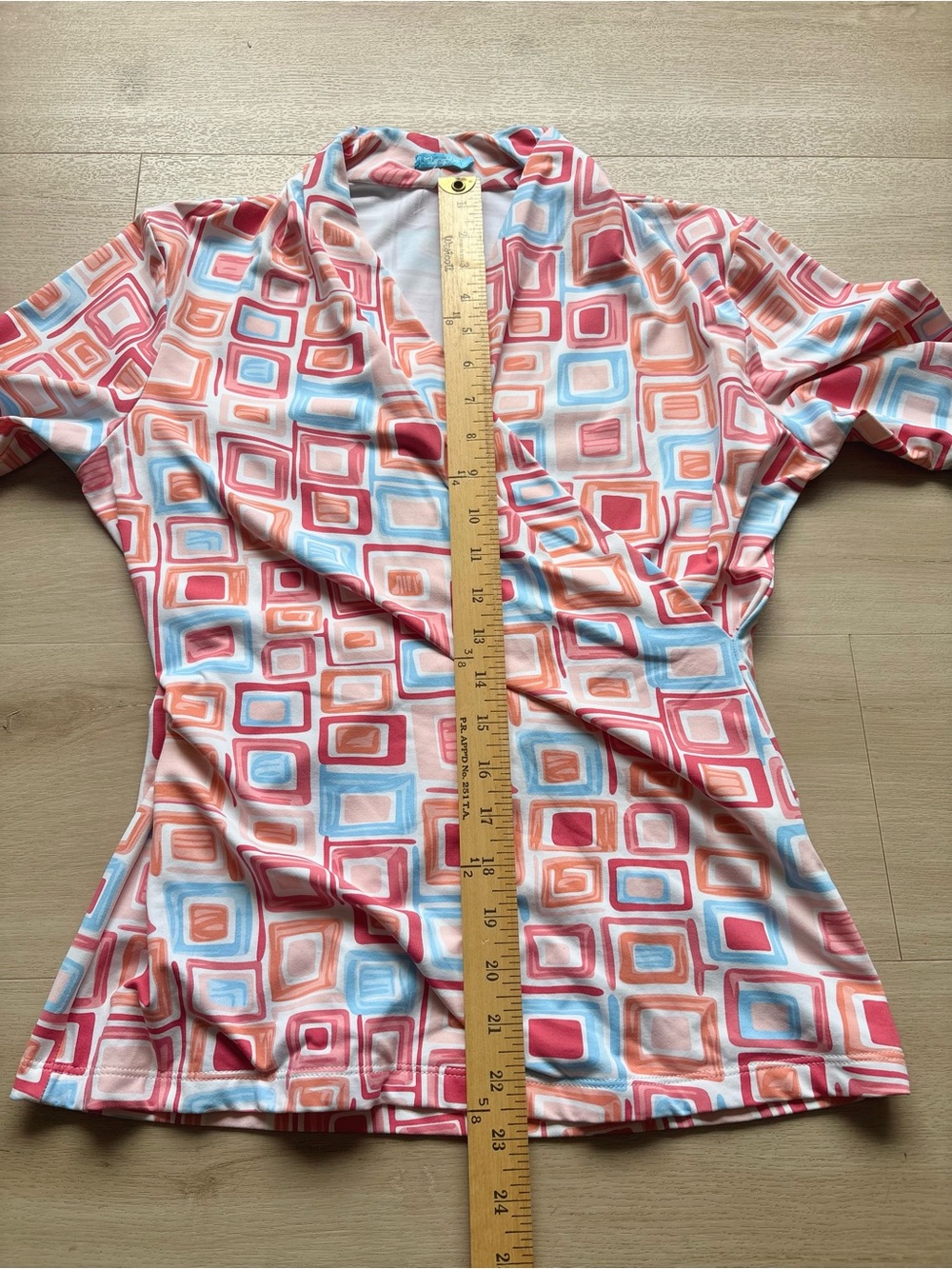 J. McLaughlin Catalina Cloth size M Coral, Blue, White Geometric Blouse - Picture 5 of 5